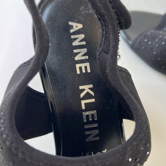 Anne Klein Dress Heels - Picture 7 of 7